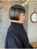 ミニボブ　刈り上げボブ　パッツン　シンプルヘア