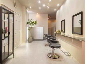 トリートヘアドレッシング(treat hair dressing)の写真/【早朝可能◎】卒業式・成人式・七五三など大切な思い出のお手伝い*一生に一度の大切な日を最高の思い出に