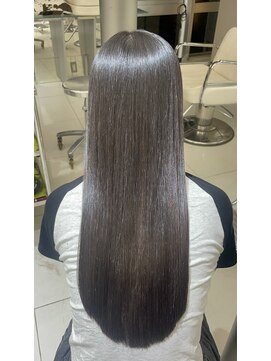 キングスベリーユナイテッド(Kingsbury United) 美髪ストレート/髪質改善/縮毛矯正/トリートメント/ロング