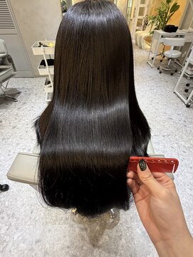 ジーナ 天神(Zina) [Zina福岡天神]髪質改善/黒髪/韓国ヘア/前髪/顔周り