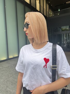 リノ(RLINO) 【名古屋/栄】ボブカット/ブリーチ/ブロンド