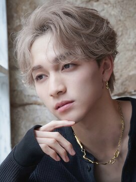 カライング(ing) スーツ短髪ツーブロック束感モテる黒髪シークレットパーマ流行