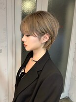 イロ(iro)&nbsp;ハイトーンハンサム風ショート