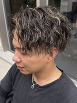 ノードオム 栄(NODE HOMME)&nbsp;波巻きスパイラルパーマメンズマッシュパーマシャドウパーマ韓国
