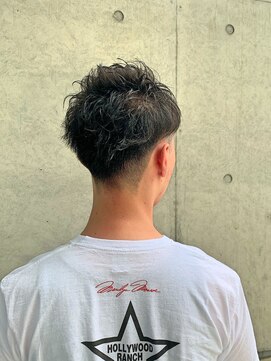 プラーチェ 青葉台 センターパート/アップバング/爽やか/ツーブロック刈り上げ