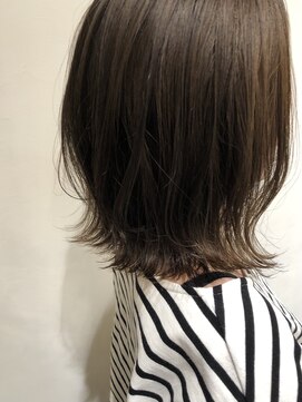 ムイ(muy) 大人可愛いミディアムヘア