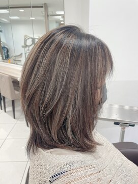 アッシュ 高円寺店(Ash) グレイカラーのハイライトレイヤー★★