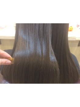 大人女性の髪のお悩みを改善し、理想の質感・Styleを実現！落ち着く空間で贅沢なサロンTime♪【津田沼】