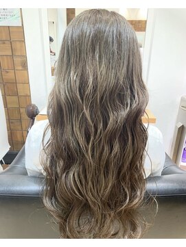 リシェールグリーン 越谷花田店(RICHAIR GREEN) アッシュカラー×ゆるふわ巻き