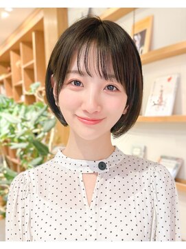 ルエ(rue) 大人可愛い20代30代40代小顔ウルフレイヤーボブ丸みショートボブ
