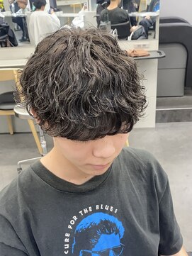 フィフス 渋谷(fifth) メンズマッシュ波巻きスパイラルパーマツイストスパイラルパーマ