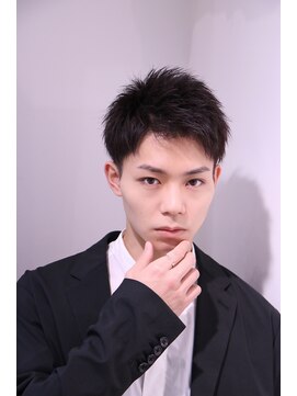 ネイビー(NAVY) アップバングショート 刈り上げ 黒髮 清潔感 好感度