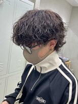 波巻きスパイラルパーマツイストパーマウルフメンズパーマ