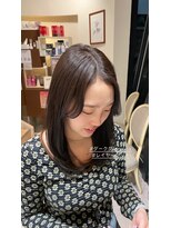 ヴァネッサ VANESSA&nbsp;ダークグレージュくすみカラーレイヤーカット×MIHO