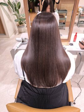 アッシュ 横浜瀬谷店(Ash) 髪質から変わる、あなた史上最高のサラ艶髪へ