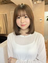 サンルーム(SUN room) 10代20代30代顔周りミディアムレイヤーモカブラウン大人可愛い
