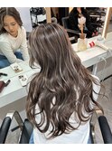 ハイライトミディアムヘア暗めカラーデザインカラー