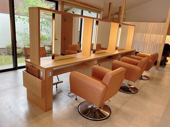 アンジュ サロン ド コワフュール(ange salon de coiffure)の写真/お客様一人ひとりに親身に寄り添い、貴方の魅力を引き出す似合わせスタイルをご提案致します♪当日予約OK！