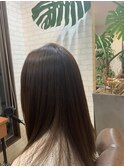 弱酸性ストレートとツヤ感カラー