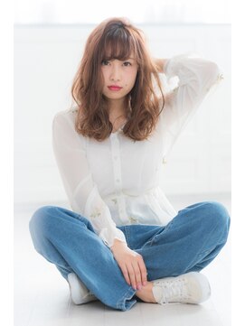 ミエル ヘア 新宿(miel hair) 〈mielhair新宿〉ゆるふわウェーブ　愛されセミディ