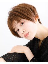 タヤ 府中店(TAYA)&nbsp;20代シースルーバングハイライトオリーブカラーショートボブ