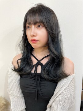 イオエ(ioe) イメチェン/外ハネボブ/ワイドバング/ブルーブラック/美髪