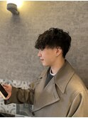 波巻きスパイラルマッシュツーブロックパーマ