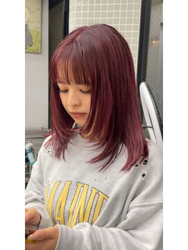 ヴァーディ オモテサンドウ(Vardy omotesando) カシスカラー・表参道ケアブリーチ・ハイトーンレッド・明治神宮