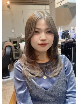 アーチテクトヘア(Architect hair by Eger) メテオカラー　モノトーンベージュ　レイヤー