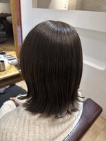 アマレット(Amaretto) 【ミントアッシュ×外はねボブ】