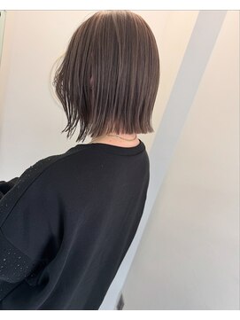 アエル(AELU) 切りっぱなし×フォギーベージュ