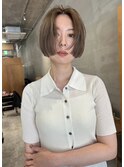 前上がりボブ×ミルクティーベージュ
