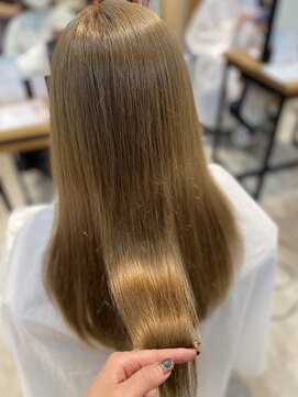 カルフール オハナ せんげん台西口店(Carrefour OHANA) ベージュカラー・ナチュラルヘア・艶髪・透明感・韓国風ヘア