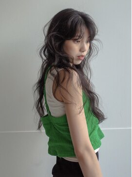 ローレンジウ(LOREN JU) ミディアムヘア/暗めカラー/グランマッシュ/名駅/レイヤーカット