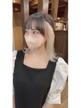 モアムー(Moremuu) 【りえ】ホワイトカラー