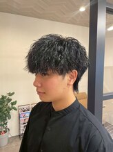 ON/OFFキマる圧倒的デザイン力！仕事帰りにも通える万能サロン