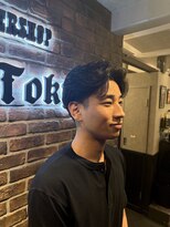 ブロートーキョーバーバーショップ 神田2nd(Bro Tokyo BARBERSHOP)&nbsp;MENS毛流れセンターパートスタイルメンズバーバーカット