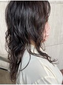 ロングヘアのゆるふわパーマ