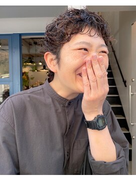 ポーズ(PAUSE) 梅田　マニッシュパーマ