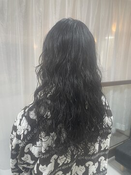 ユーリ(juli) ふわふわパーマ