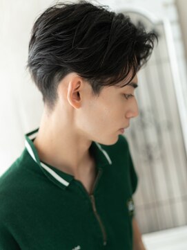 グルーミングサロン バーバー キャッスル 北浦和西口(Grooming salon Barber Castle) ネイビーブラック七三分けツーブロック好感マッシュヘアD北浦和