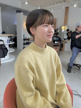 ヒュー(HUE) イメチェン/フルバング/似合わせカット/レッドブラウン/モード