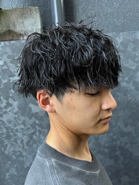 キングオブヘア バイ ノイズ 梅田茶屋町店(KING of hair by NOISM) センターパートマッシュウルフカットメンズ髪型スペインカール