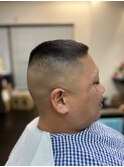 理容師のハイフェードスタイル