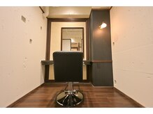 ジェシカ(Jessica)の雰囲気（個室完備なので人目を気にせず施術が可能【髪質改善/縮毛矯正】）