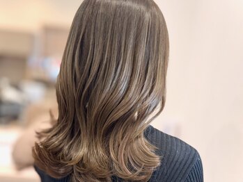 ベージュオブチル(Beige of chill)の写真/髪の傷みが気になる方に！【92%天然由来のオーガニックカラー】でツヤ感のある仕上がりに♪