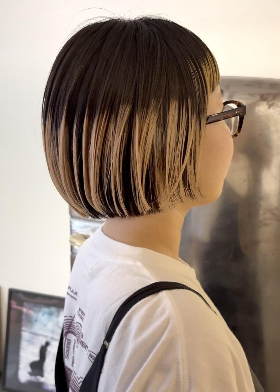 2026年冬】ショート グラデーションカラー 顔型:丸型の髪型