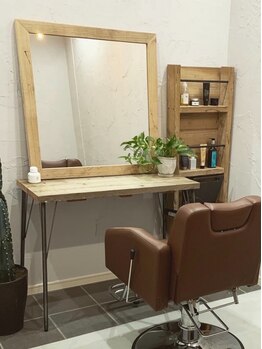 お客様の髪のお悩みを解決！個室での施術が受けられる！自分だけのプライベート空間でリラックスタイムを☆