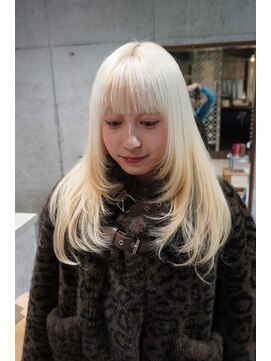 シィーム(cime) 抜きっぱなしブロンド　レイヤーカット