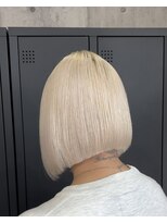 ヴェロニカ バイ ソル(Veronica by SOL)&nbsp;ホワイトカラー